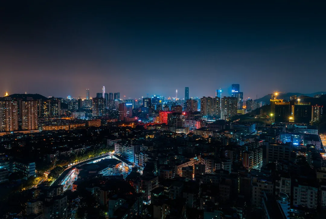 VNQ SCHH XLRE 미국 부동산 REIT ETF 3종 비교 2026 5월 도시 빌딩 스카이라인 부동산